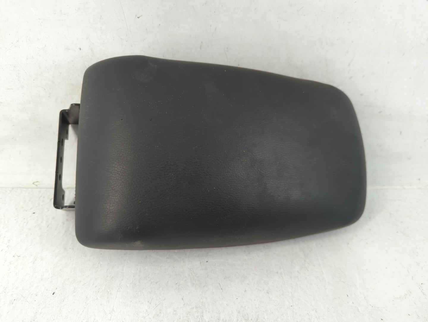 2013-2016 Nissan Sentra Center Console Armrest Cover Lid Fits Fits 2013 2014 2015 2016 OEM Used Auto Parts - Oemusedautopart