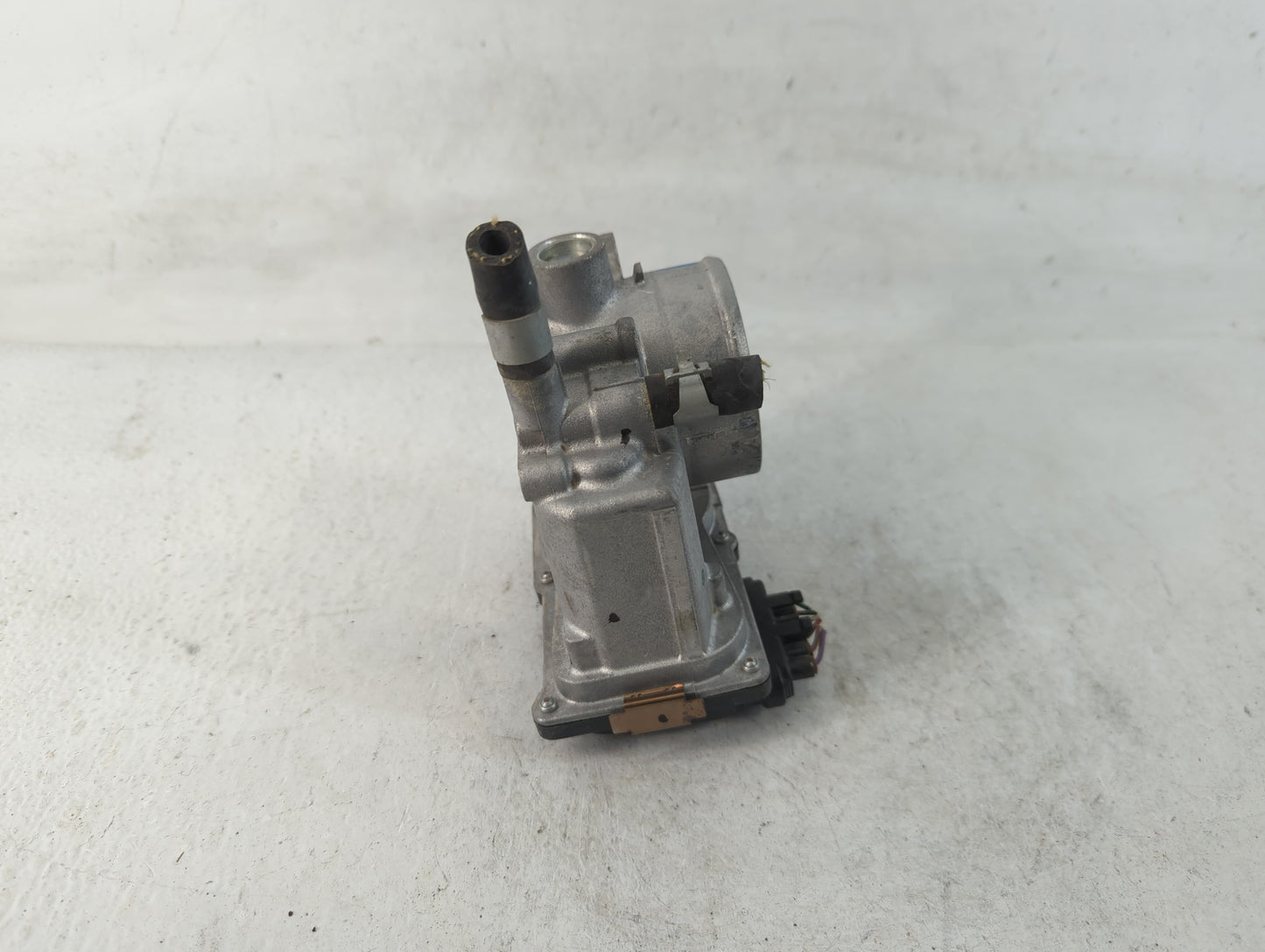 2013-2019 Nissan Sentra Throttle Body P/N:3RA60-01 B Fits Fits 2013 2014 2015 2016 2017 2018 2019 OEM Used Auto Parts - Oemu