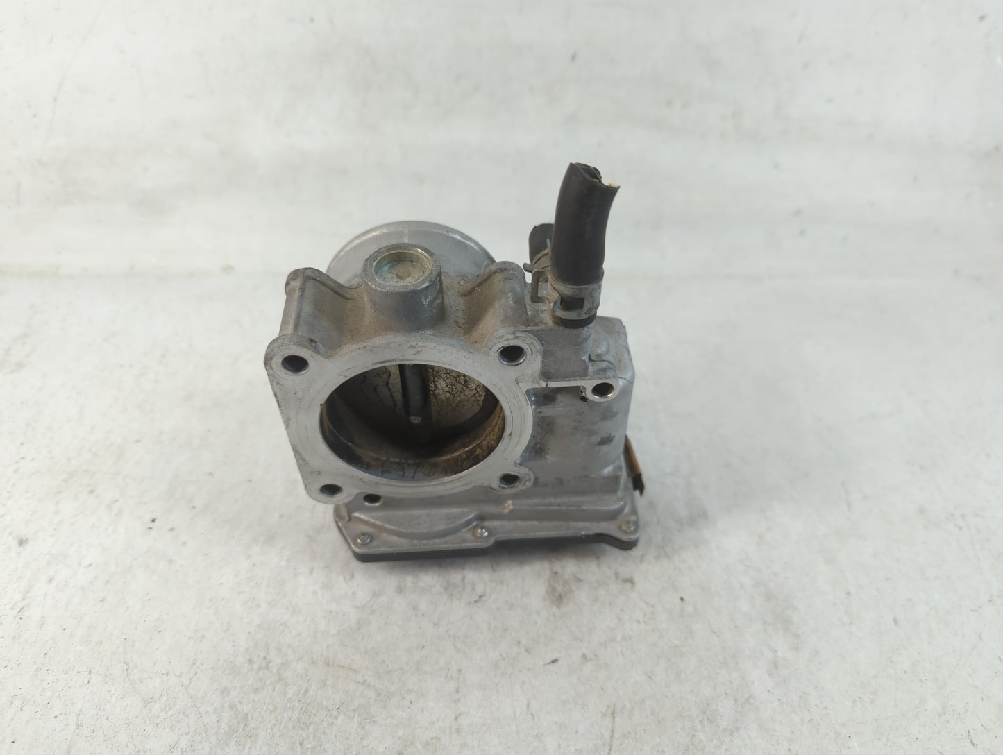 2013-2019 Nissan Sentra Throttle Body P/N:3RA60-01 B Fits Fits 2013 2014 2015 2016 2017 2018 2019 OEM Used Auto Parts - Oemu