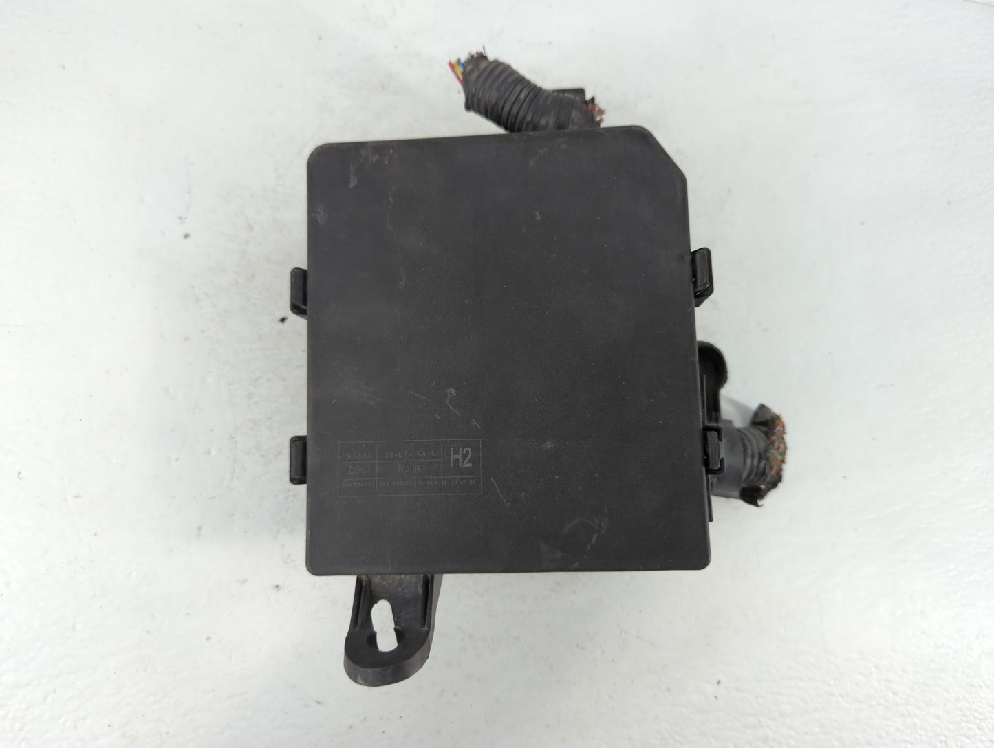 2013-2019 Nissan Sentra Fusebox Fuse Box Panel Relay Module P/N:284B7 3RA1B Fits Fits 2013 2014 2015 2016 2017 2018 2019 OEM