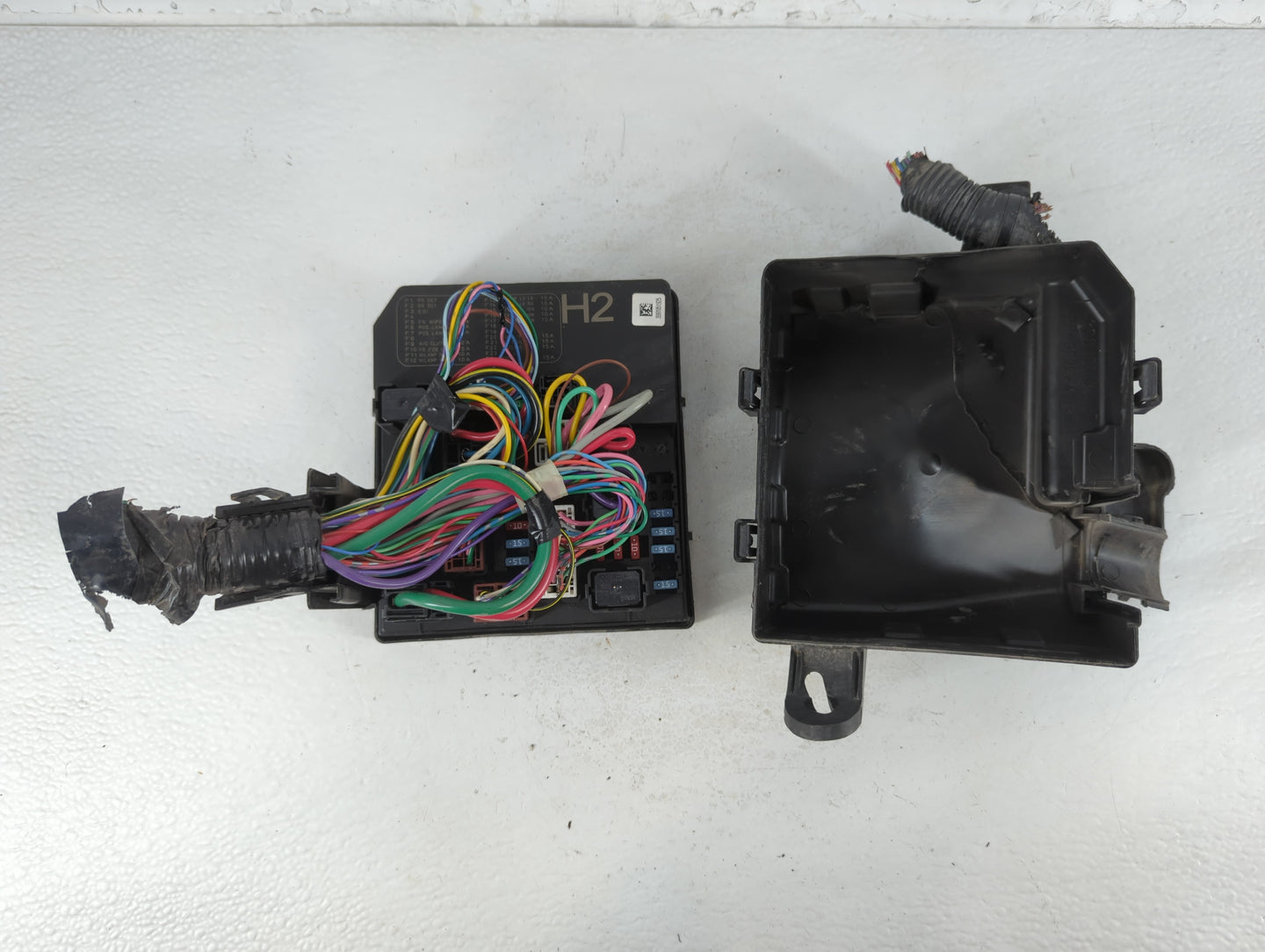 2013-2019 Nissan Sentra Fusebox Fuse Box Panel Relay Module P/N:284B7 3RA1B Fits Fits 2013 2014 2015 2016 2017 2018 2019 OEM