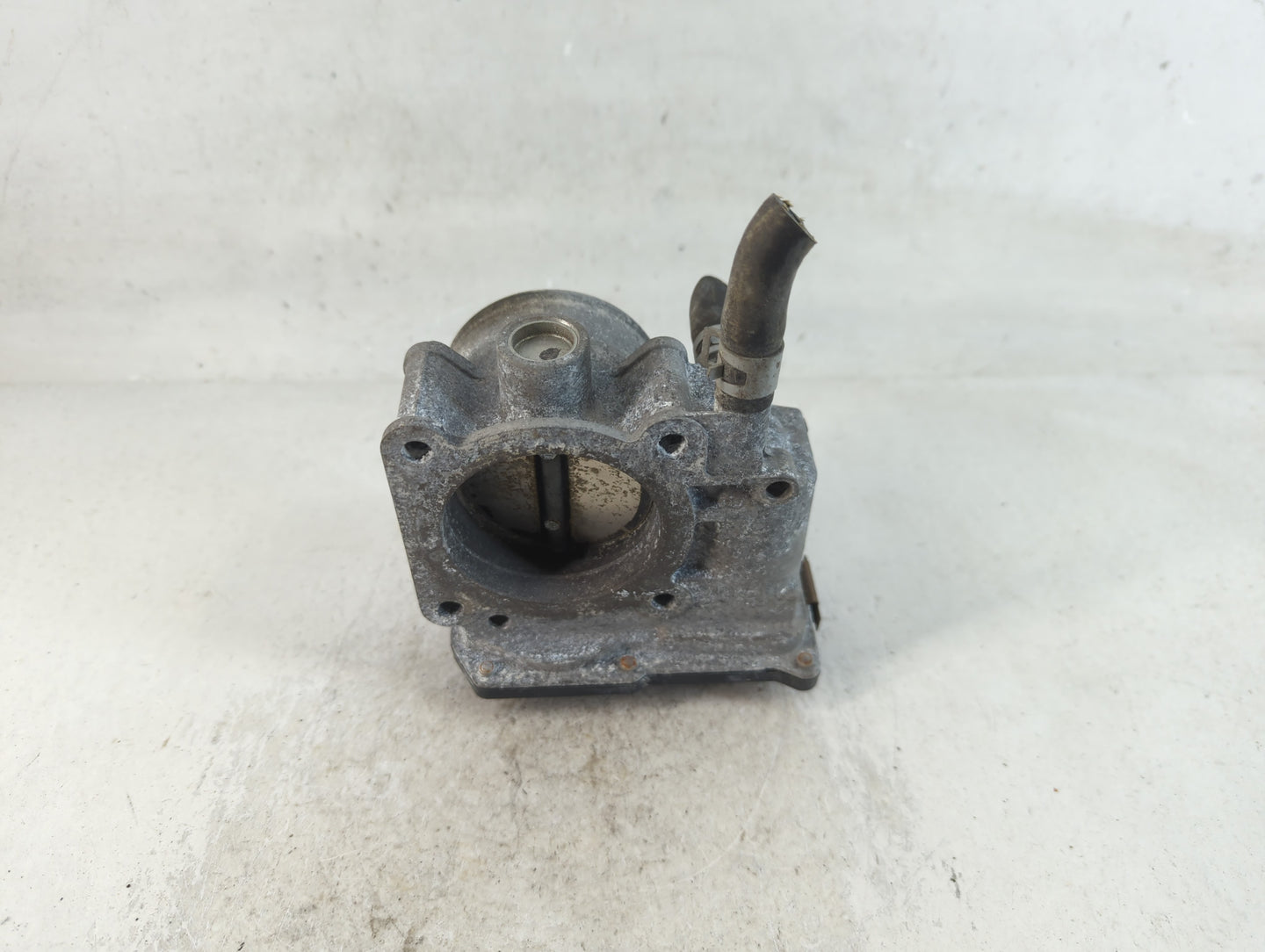 2013-2019 Nissan Sentra Throttle Body P/N:3RA60-01 B Fits Fits 2013 2014 2015 2016 2017 2018 2019 OEM Used Auto Parts - Oemu