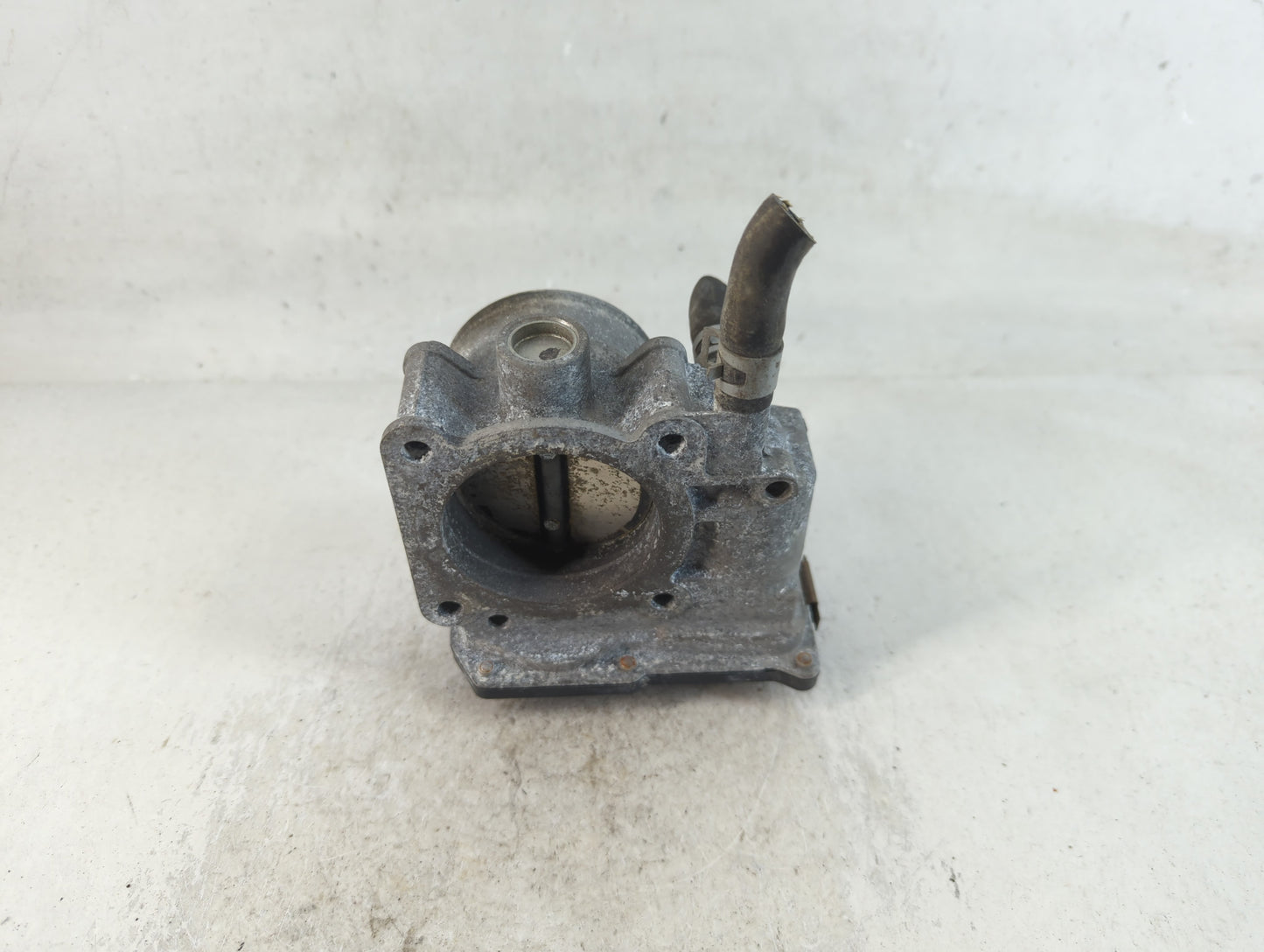 2013-2019 Nissan Sentra Throttle Body P/N:3RA60-01 B Fits Fits 2013 2014 2015 2016 2017 2018 2019 OEM Used Auto Parts - Oemu