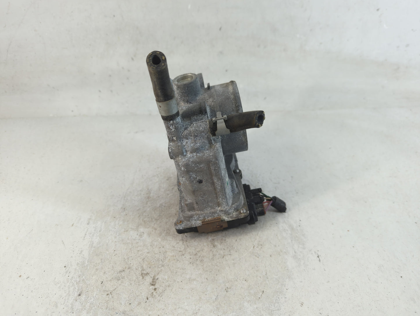 2013-2019 Nissan Sentra Throttle Body P/N:3RA60-01 B Fits Fits 2013 2014 2015 2016 2017 2018 2019 OEM Used Auto Parts - Oemu