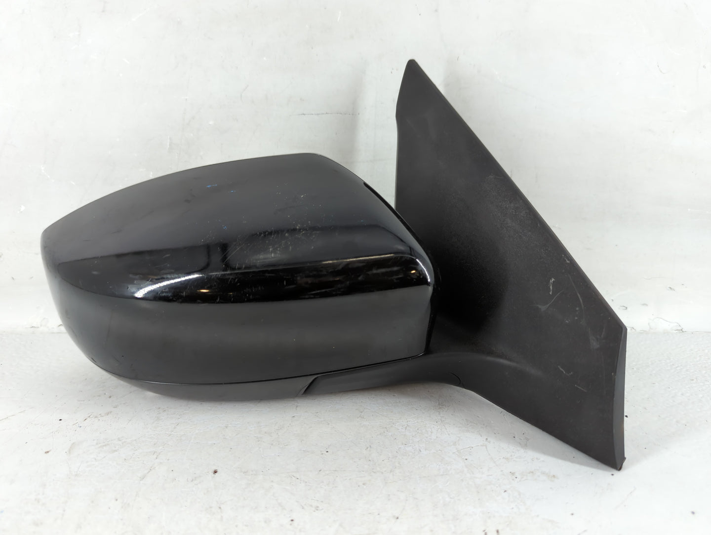 2016-2019 Nissan Sentra Passenger Side View Mirror - Right Door Mirror OEM Used - Oemusedautoparts1.com