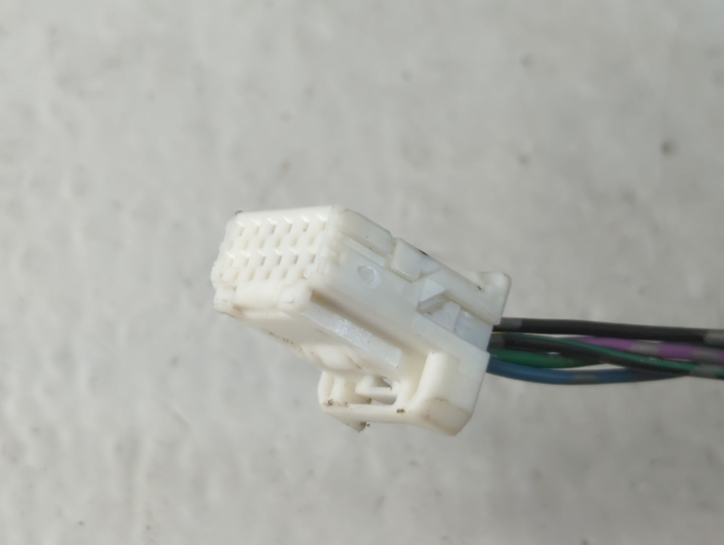 2016-2019 Nissan Sentra Driver Side View Mirror - Left Door Mirror OEM Used - Oemusedautoparts1.com