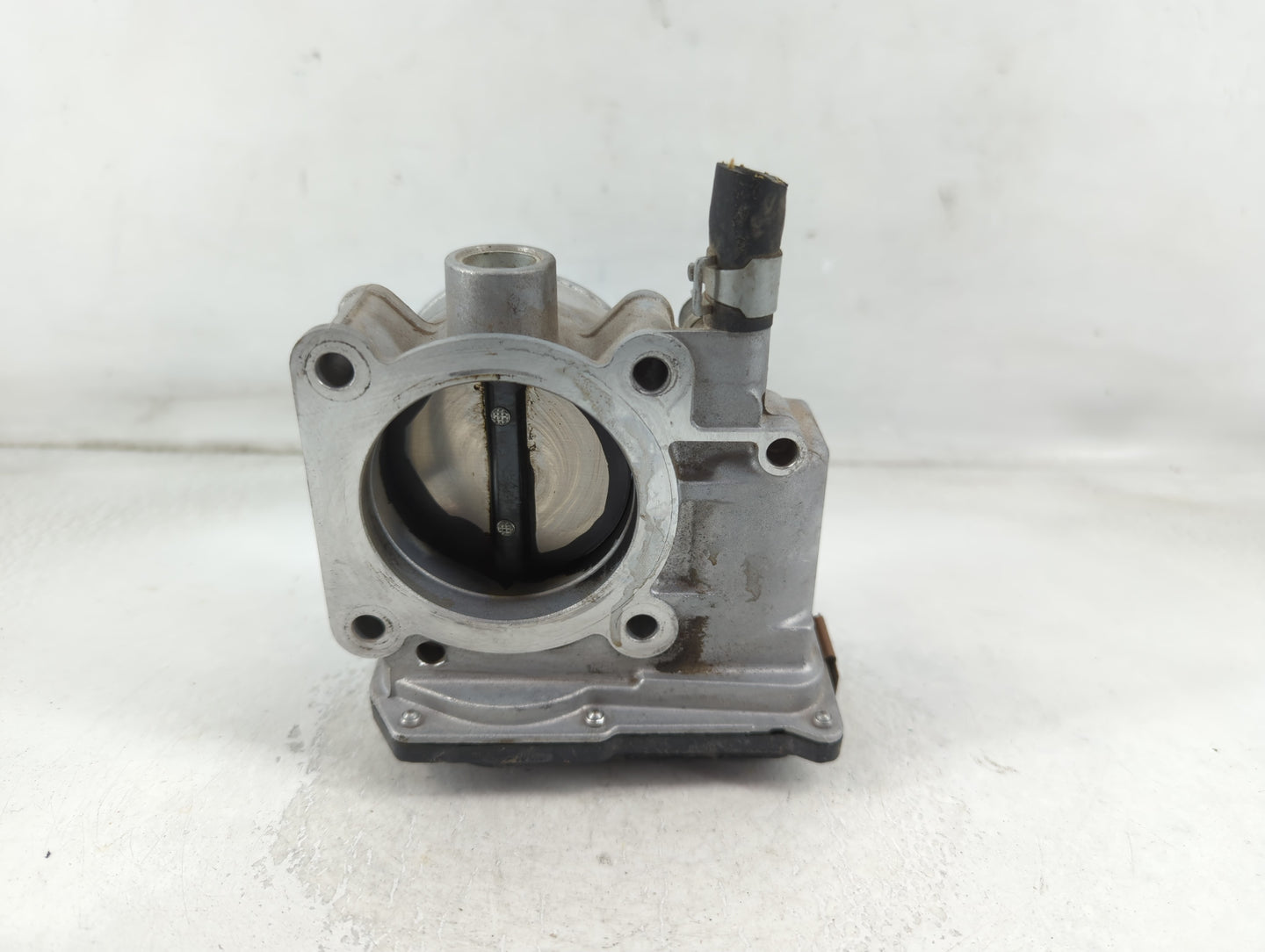 2013-2019 Nissan Sentra Throttle Body P/N:3RA60-01 B Fits Fits 2013 2014 2015 2016 2017 2018 2019 OEM Used Auto Parts - Oemu