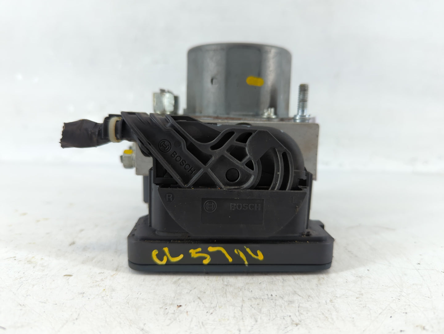 2016-2018 Nissan Sentra ABS Pump Control Module Replacement P/N:47660 4FU0C Fits Fits 2016 2017 2018 OEM Used Auto Parts - O