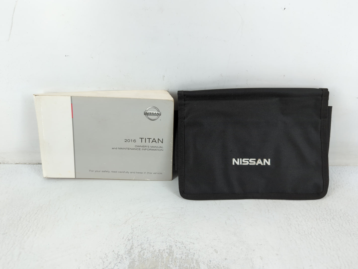 2016 Nissan Titan Owners Manual Book Guide OEM Used Auto Parts - Oemusedautoparts1.com