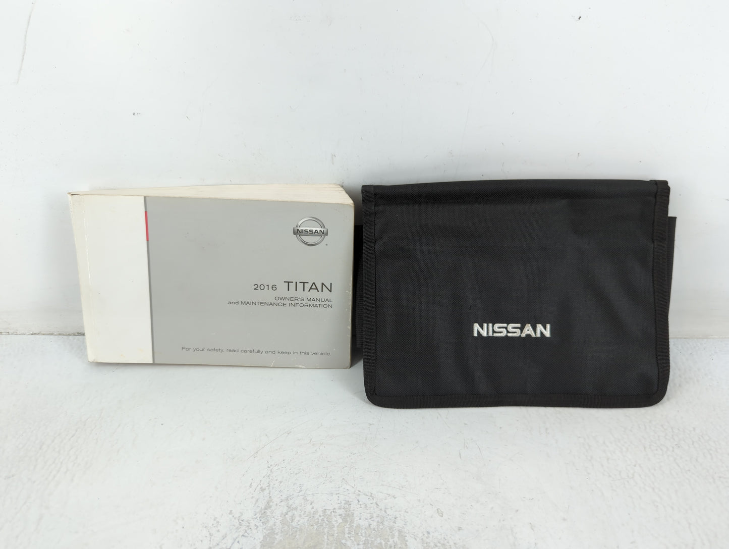 2016 Nissan Titan Owners Manual Book Guide OEM Used Auto Parts - Oemusedautoparts1.com