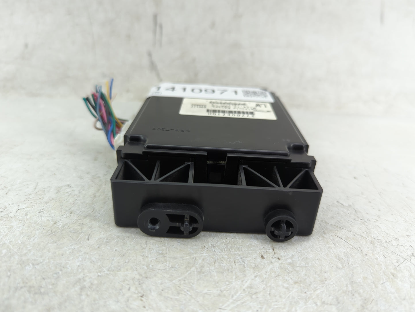 2016-2017 Nissan Titan Xd Temperature Control Module 27760 Ez10c - Oemusedautoparts1.com