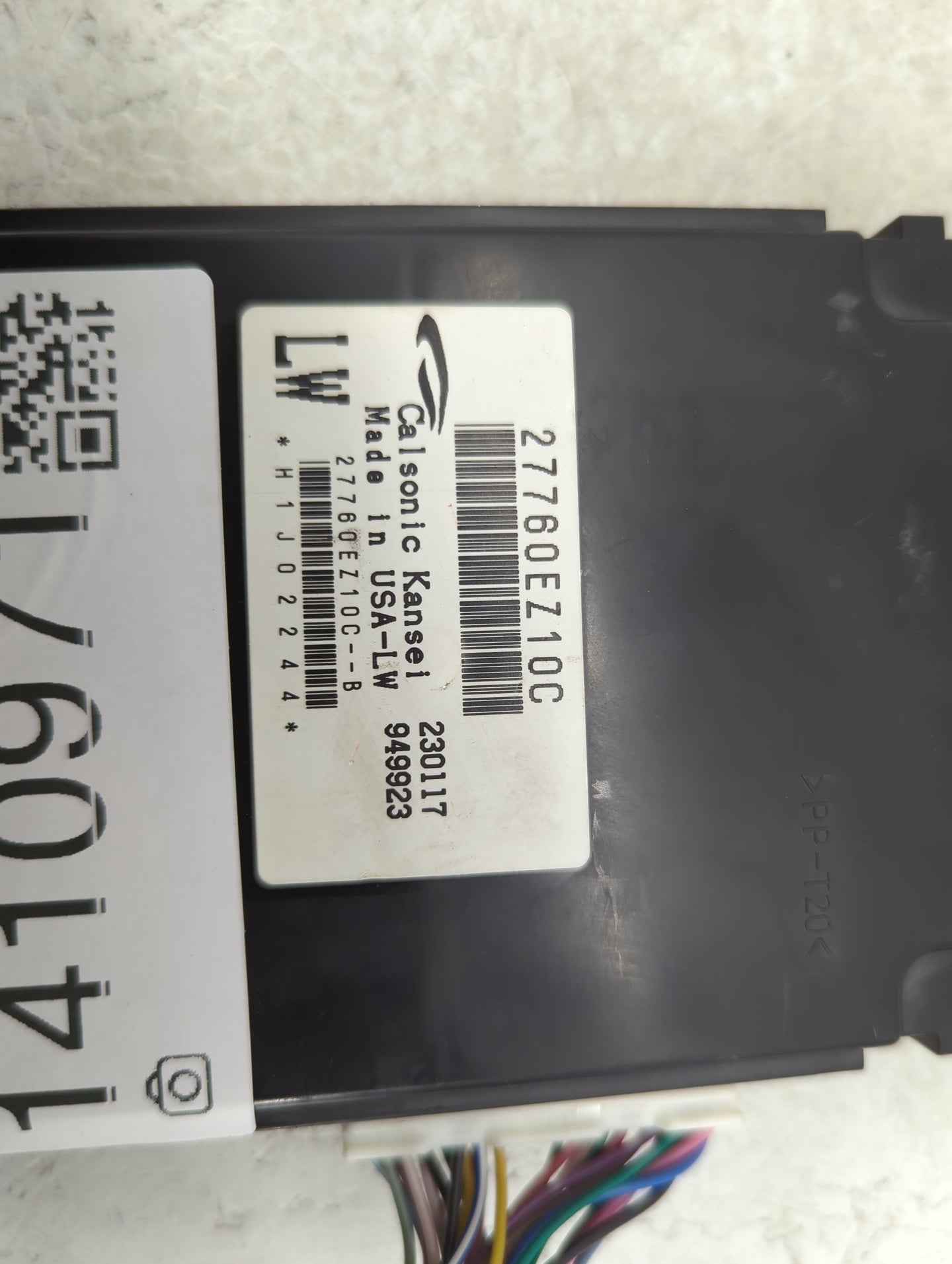 2016-2017 Nissan Titan Xd Temperature Control Module 27760 Ez10c - Oemusedautoparts1.com