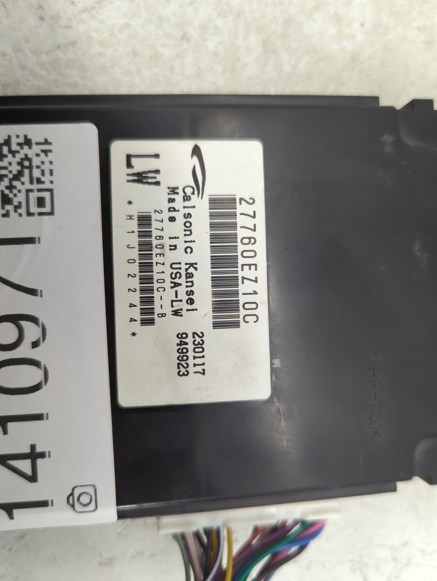 2016-2017 Nissan Titan Xd Temperature Control Module 27760 Ez10c - Oemusedautoparts1.com