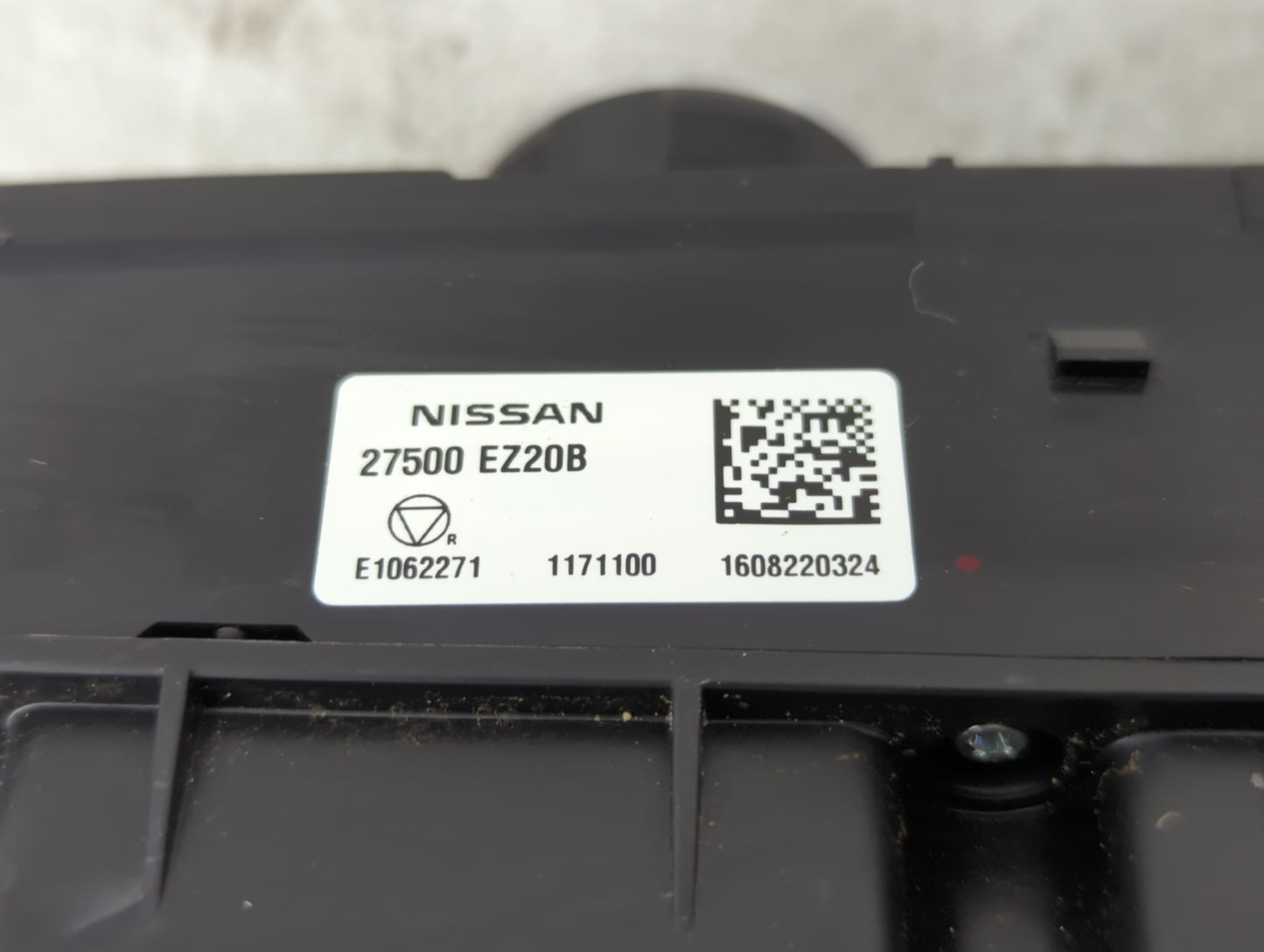 2016-2022 Nissan Titan Xd Climate Control Module Temperature AC/Heater Replacement P/N:27500 EZ20B Fits OEM Used Auto Parts 
