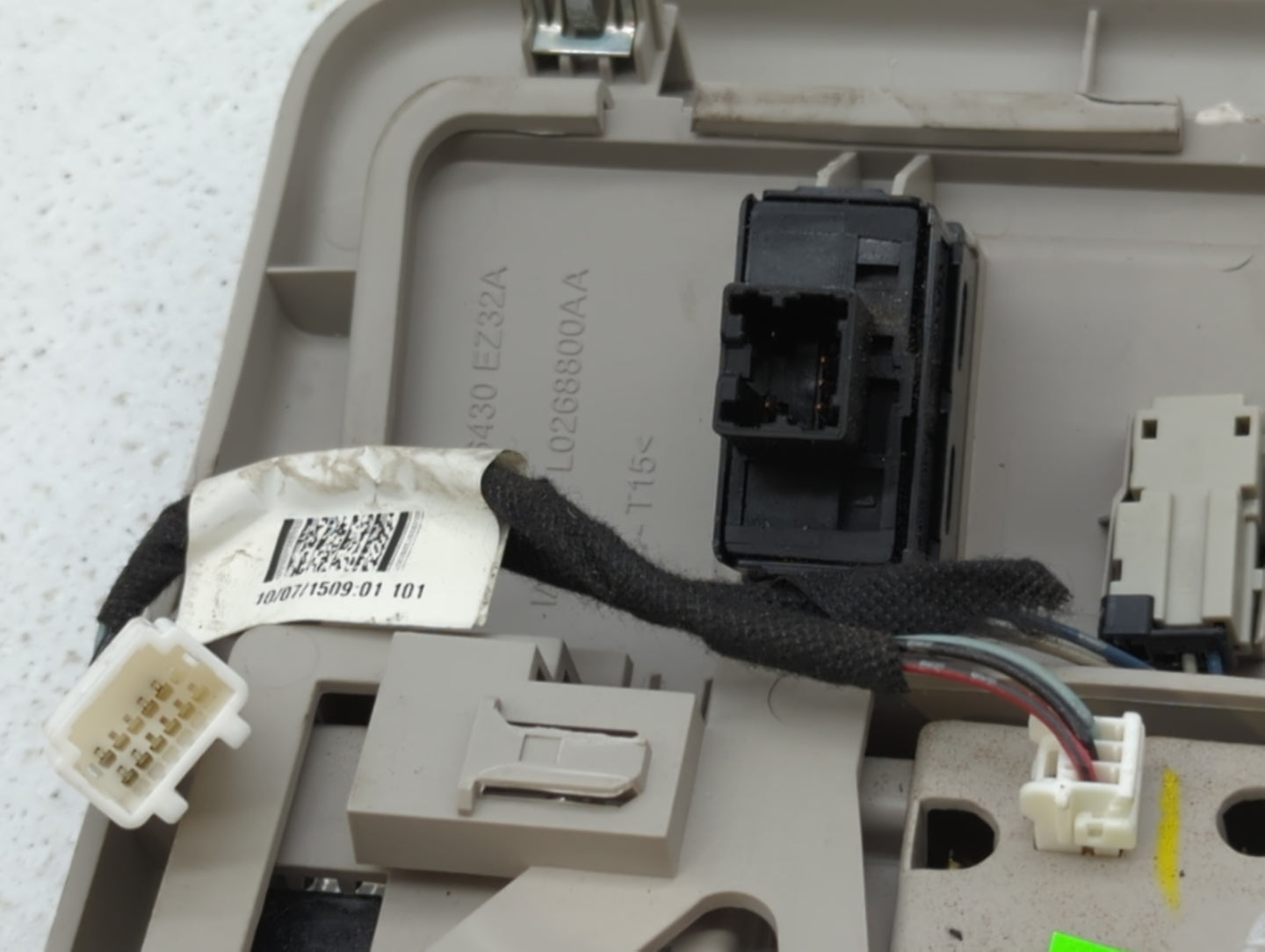 2016-2017 Nissan Titan Xd Center Floor Console P/N:5430 EZ32A Fits Fits 2016 2017 OEM Used Auto Parts - Oemusedautoparts1.co