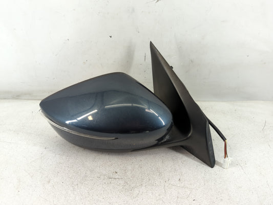 2015-2018 Nissan Versa Passenger Side View Mirror - Right Door Mirror OEM Used - Oemusedautoparts1.com