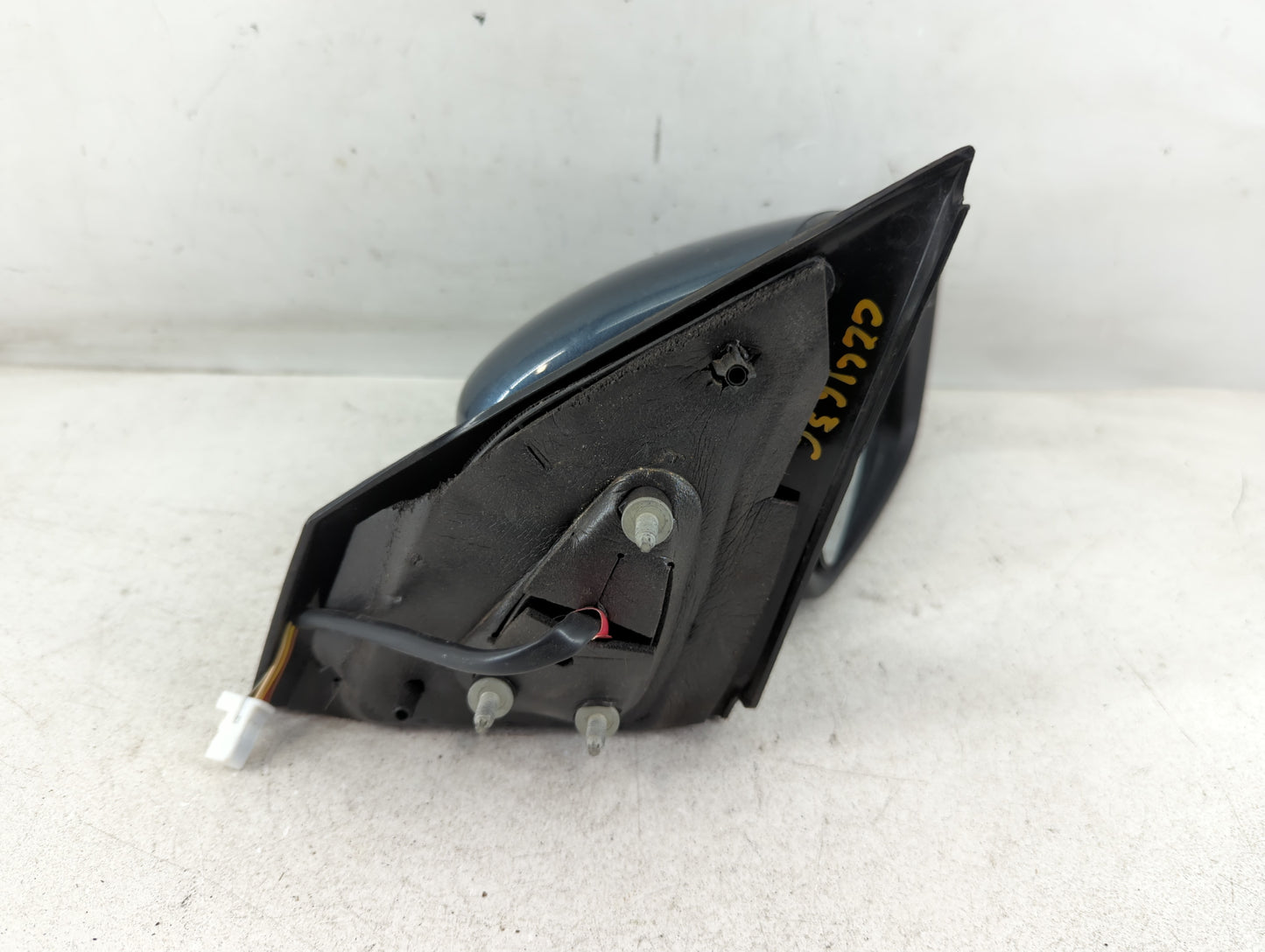 2015-2018 Nissan Versa Passenger Side View Mirror - Right Door Mirror OEM Used - Oemusedautoparts1.com