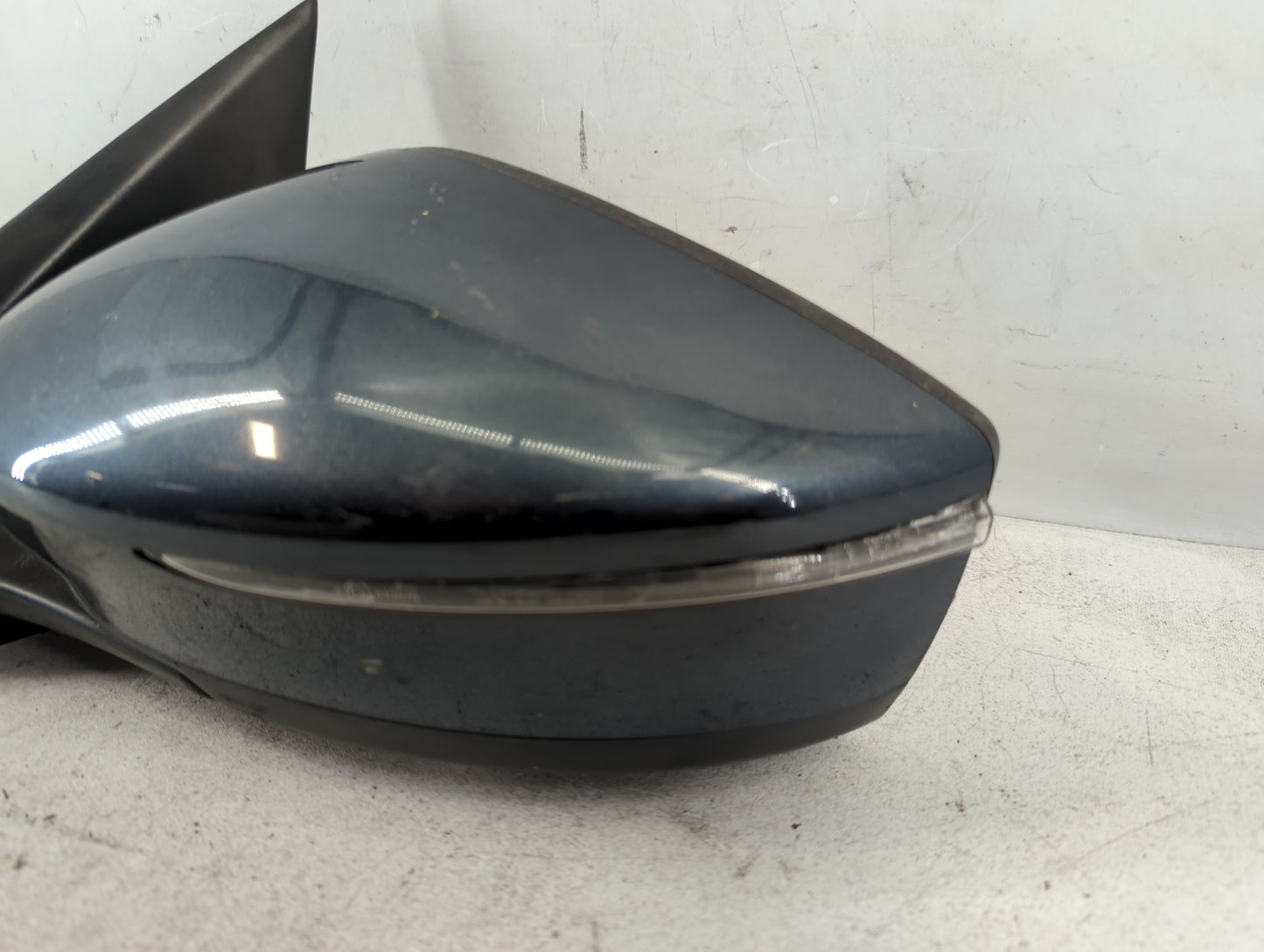 2015-2018 Nissan Versa Driver Side View Mirror - Left Door Mirror OEM Used - Oemusedautoparts1.com