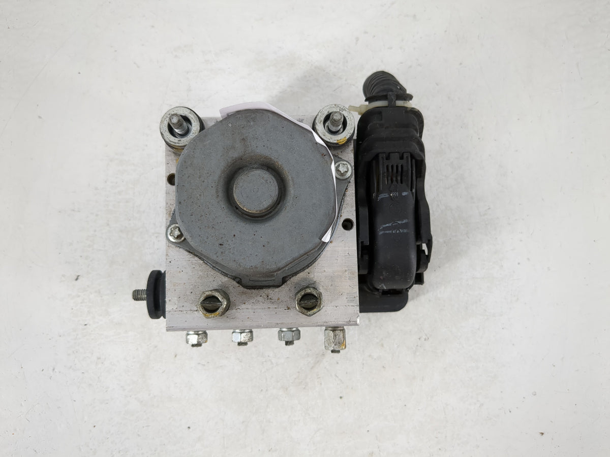 2015-2018 Nissan Versa Anti-Lock Brake ABS Pump Module Actuator OEM P/N:47660 9KK0A Fits Fits 2015 2016 2017 2018 OEM Used A