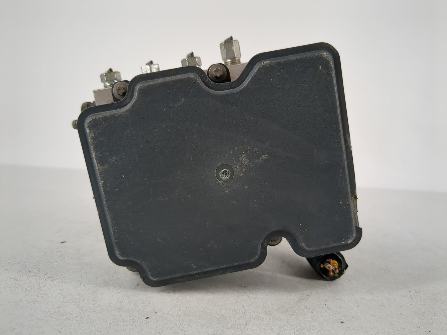 2015-2018 Nissan Versa ABS Pump Control Module Replacement P/N:47660 9KK0A Fits Fits 2015 2016 2017 2018 OEM Used Auto Parts
