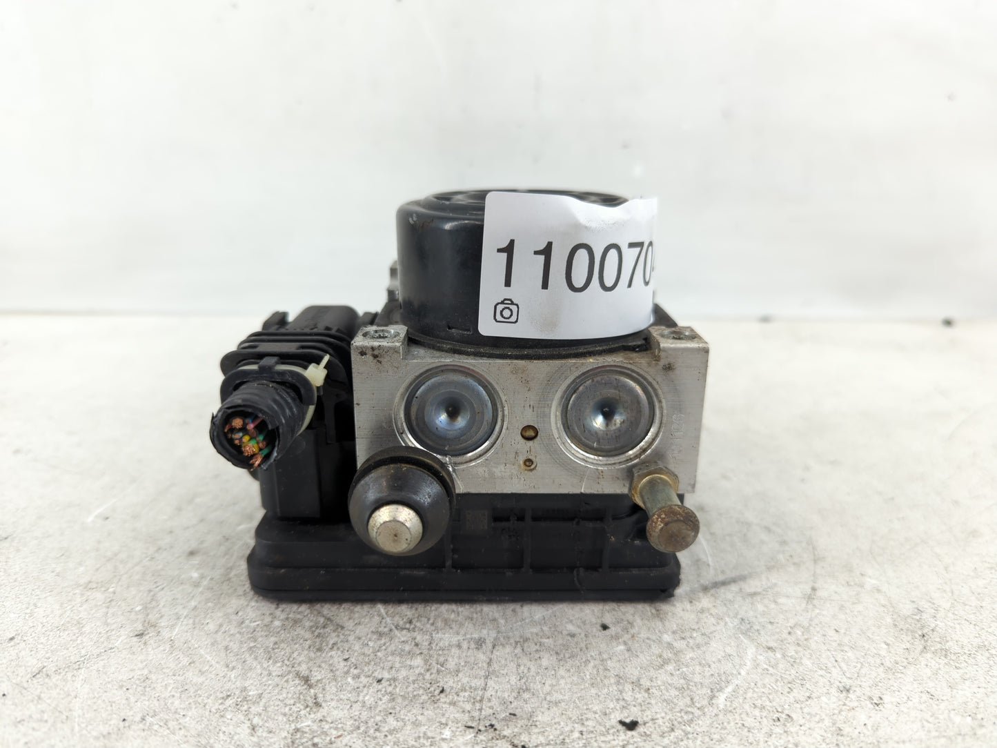 2014-2019 Nissan Versa ABS Pump Control Module Replacement P/N:47660 3WC0B Fits Fits 2014 2015 2016 2017 2018 2019 OEM Used 