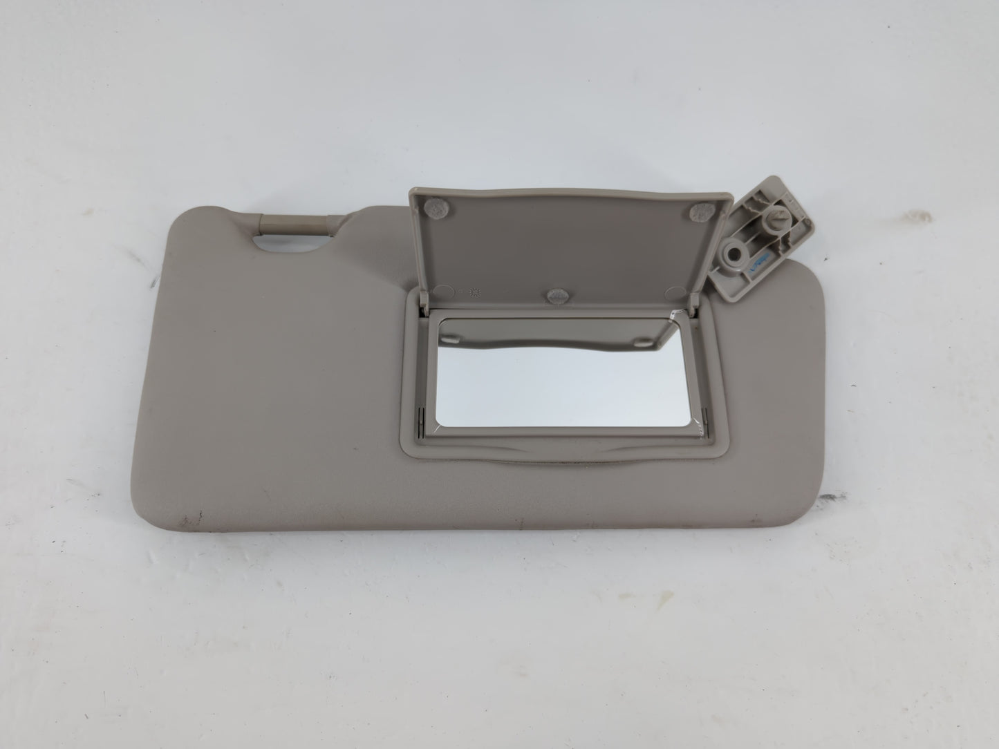 2016-2019 Nissan Versa Sun Visor Shade Replacement Passenger Right Mirror Fits Fits 2015 2016 2017 2018 2019 OEM Used Auto P