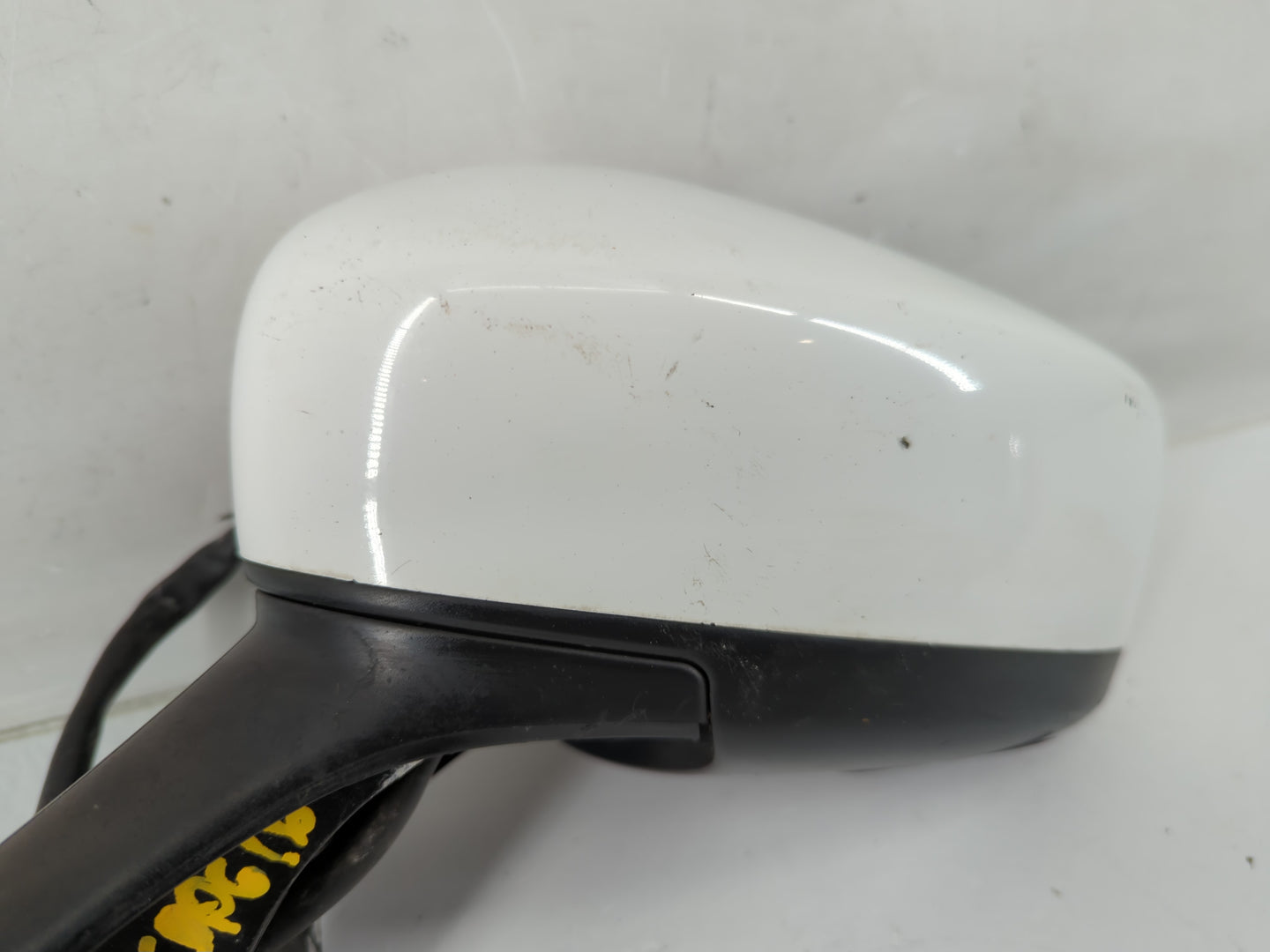 2015-2019 Nissan Versa Driver Side View Mirror - Left Door Mirror OEM Used - Oemusedautoparts1.com