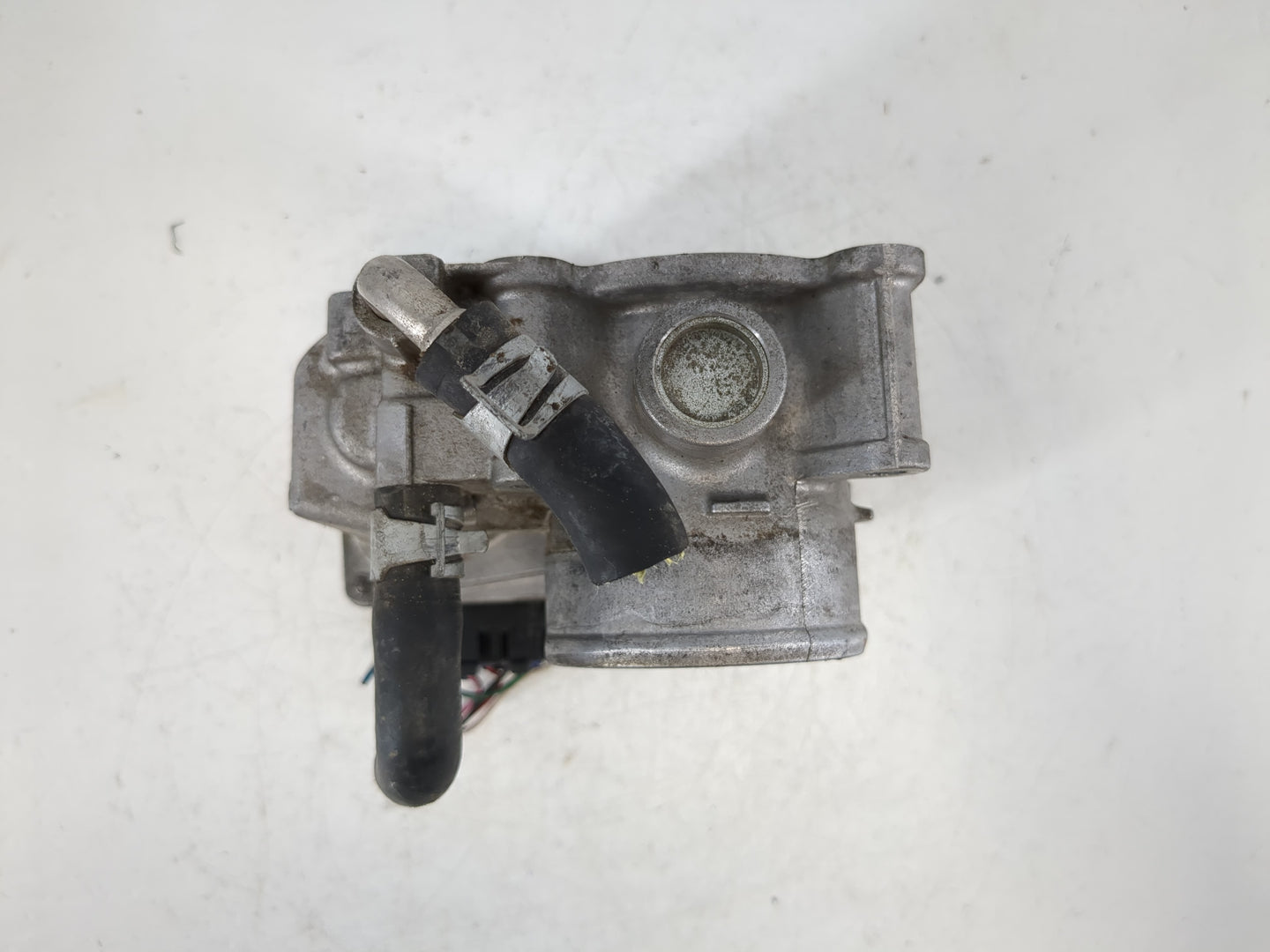 2012-2019 Nissan Versa Throttle Body P/N:3AA50-02 E Fits Fits 2012 2013 2014 2015 2016 2017 2018 2019 OEM Used Auto Parts - 