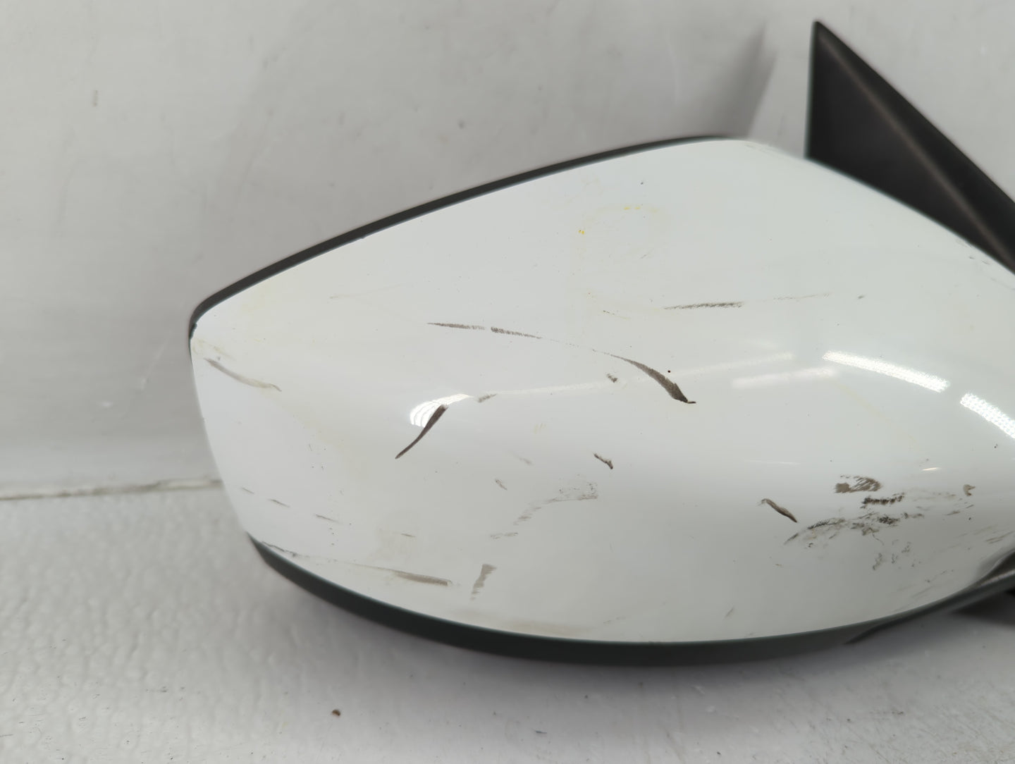 2015-2019 Nissan Versa Passenger Side View Mirror - Right Door Mirror OEM Used - Oemusedautoparts1.com