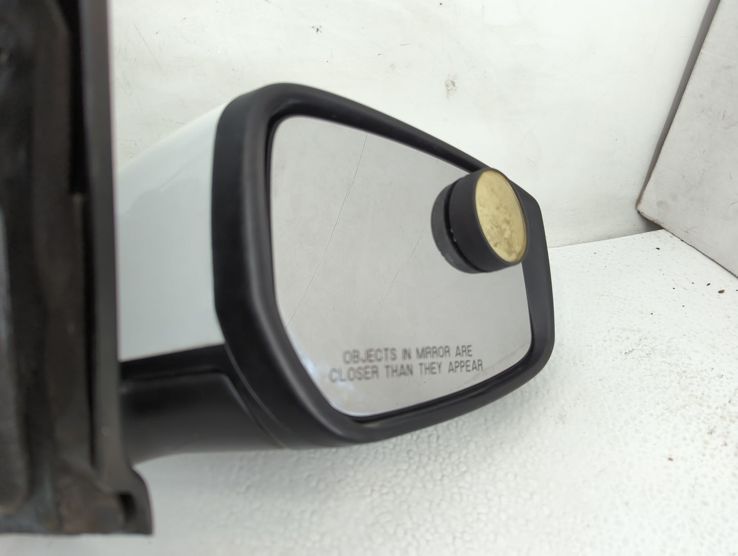 2015-2019 Nissan Versa Passenger Side View Mirror - Right Door Mirror OEM Used - Oemusedautoparts1.com