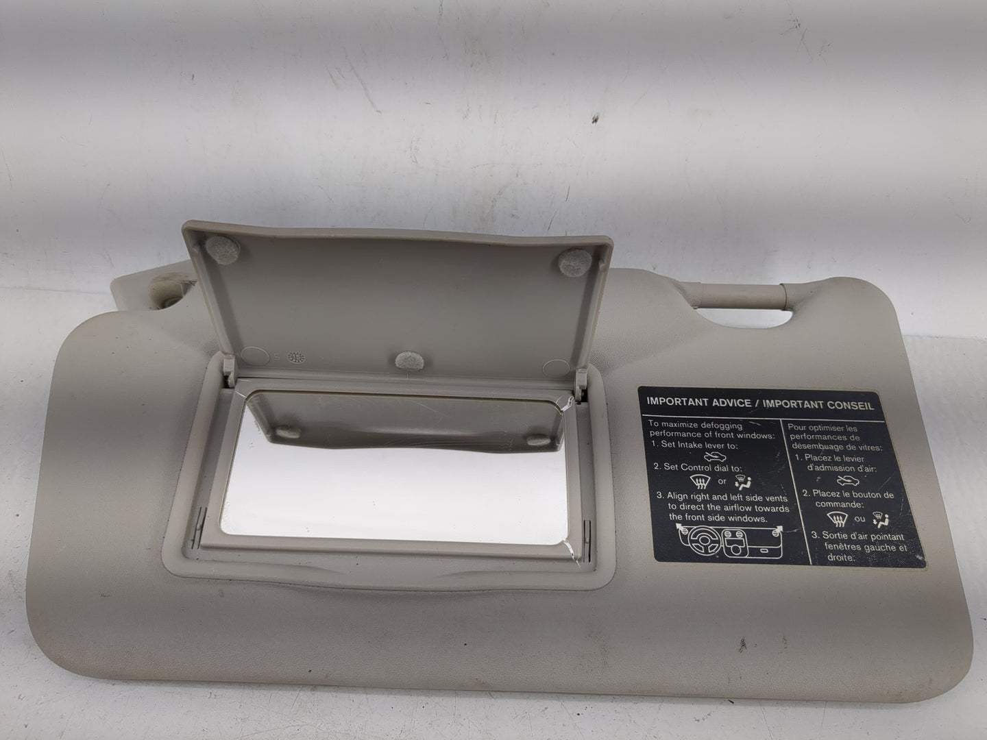 2016-2019 Nissan Versa Sun Visor Shade Replacement Driver Left Mirror Fits Fits 2015 2016 2017 2018 2019 OEM Used Auto Parts