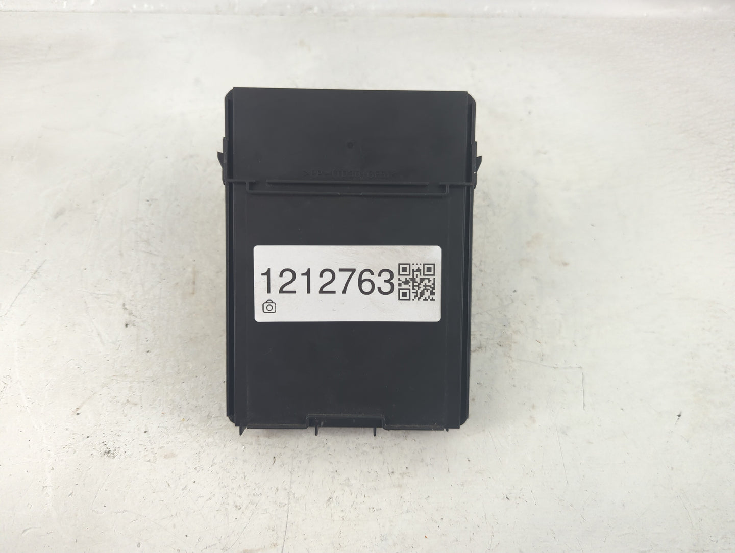 2013-2019 Nissan Versa Fusebox Fuse Box Panel Relay Module Fits Fits 2013 2014 2015 2016 2017 2018 2019 OEM Used Auto Parts 