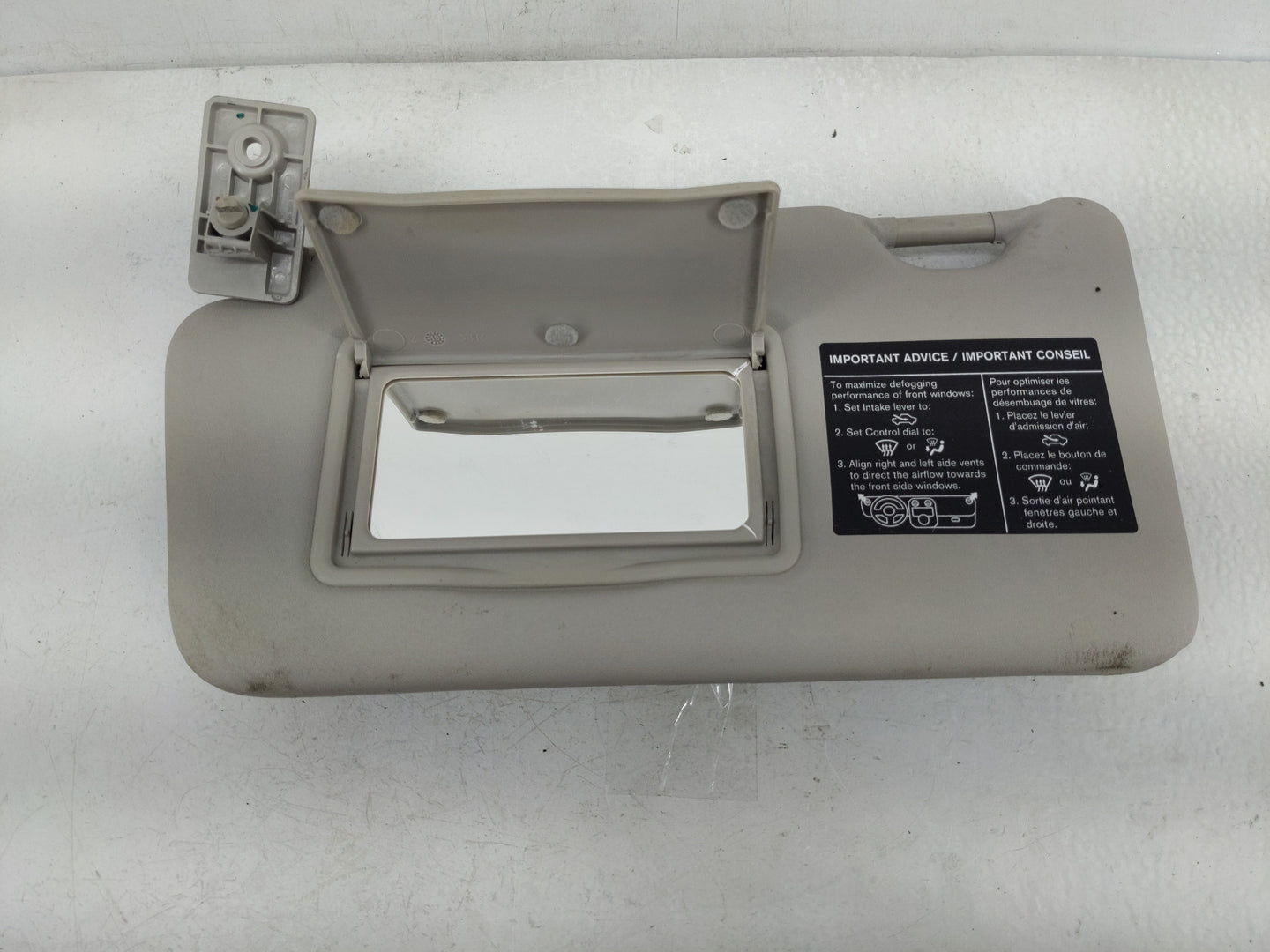 2016-2019 Nissan Versa Sun Visor Shade Replacement Passenger Right Mirror Fits Fits 2015 2016 2017 2018 2019 OEM Used Auto P