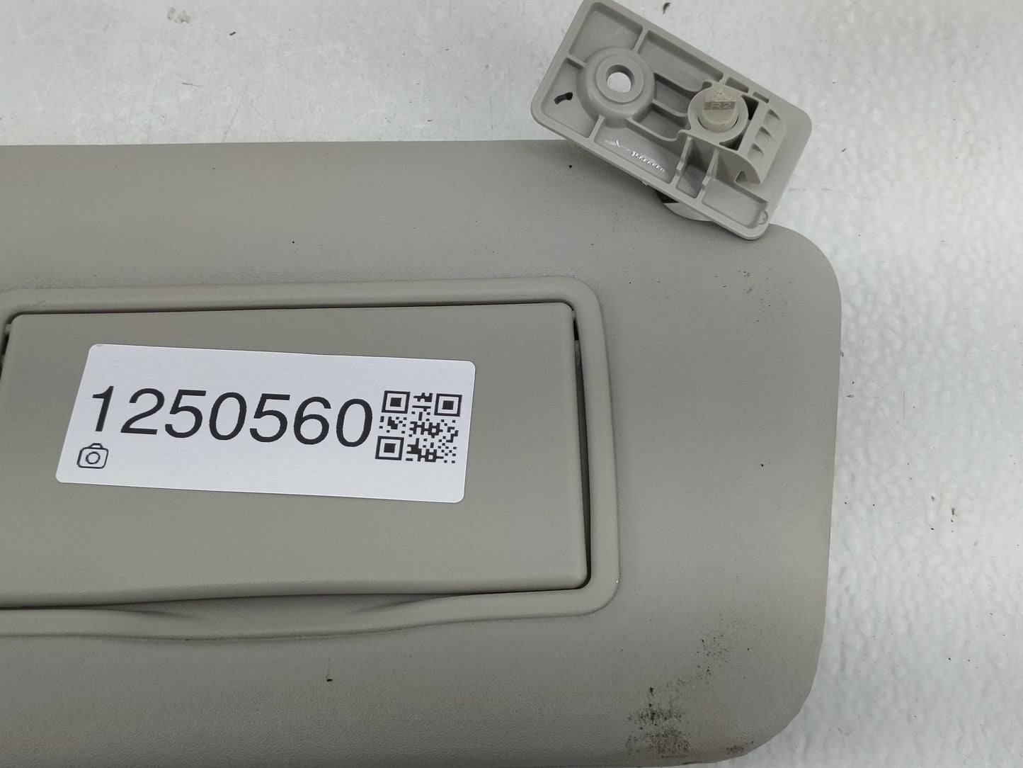 2016-2019 Nissan Versa Sun Visor Shade Replacement Driver Left Mirror Fits Fits 2015 2016 2017 2018 2019 OEM Used Auto Parts