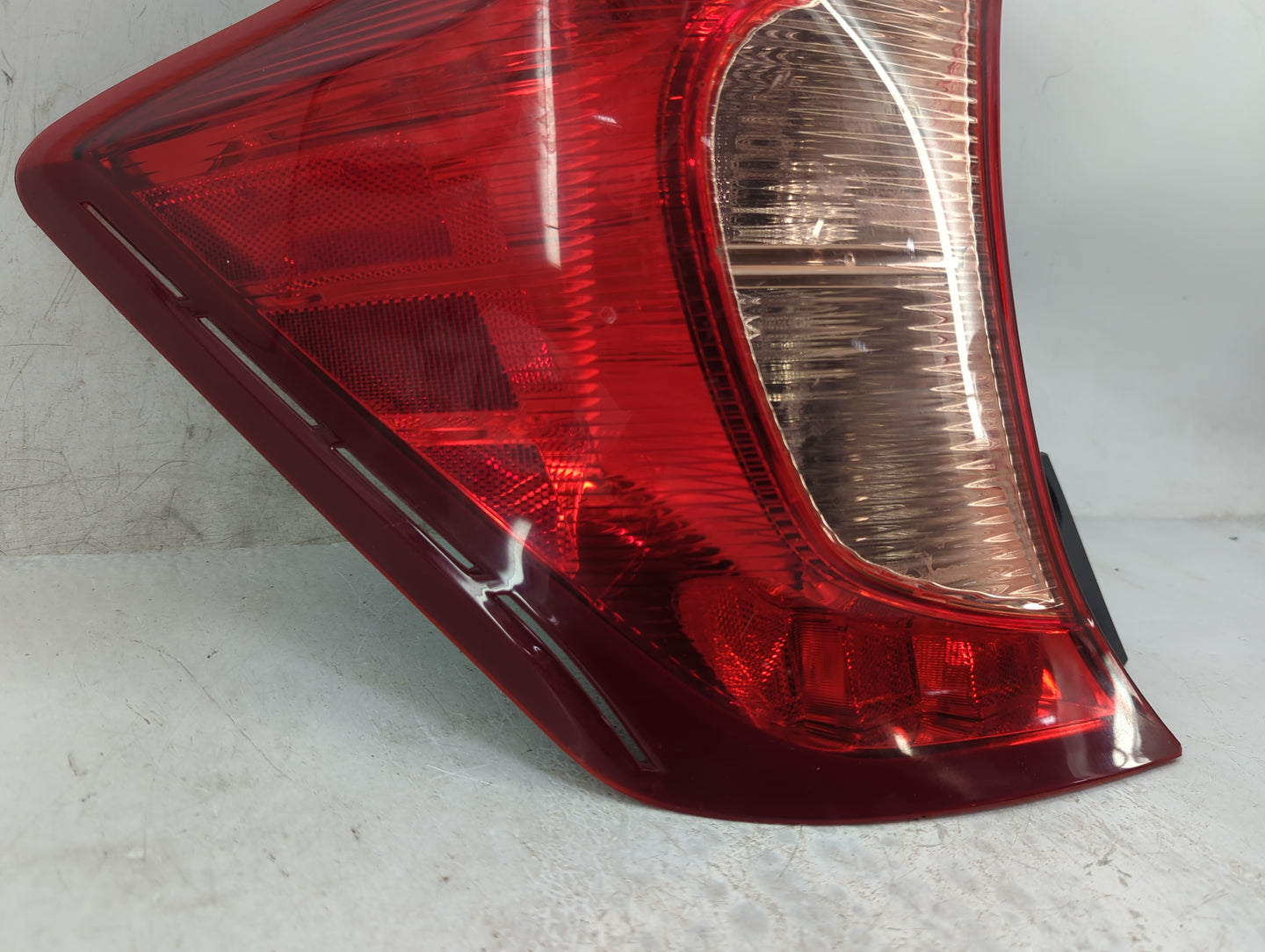 2014-2019 Nissan Versa Tail Light Assembly Driver Left OEM P/N:265553WC0A Fits Fits 2014 2015 2016 2017 2018 2019 OEM Used A