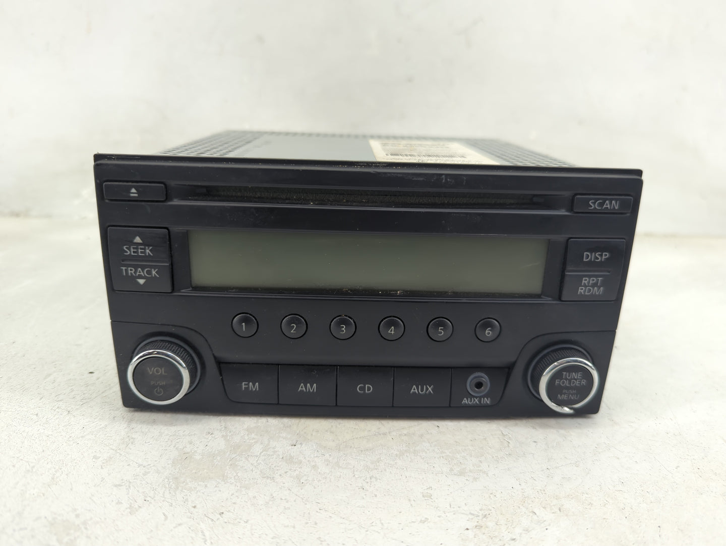 2015-2016 Nissan Versa Radio AM FM Cd Player Receiver Replacement P/N:28185 3VY0A Fits Fits 2015 2016 OEM Used Auto Parts - 