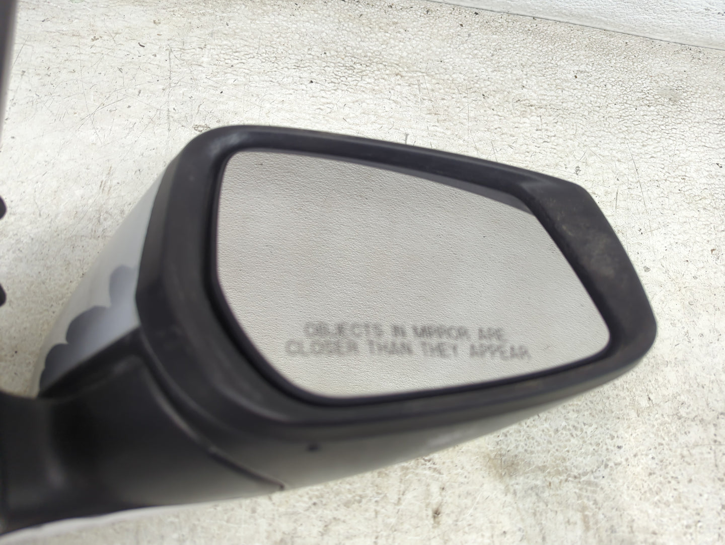 2015-2019 Nissan Versa Passenger Side View Mirror - Right Door Mirror OEM Used - Oemusedautoparts1.com