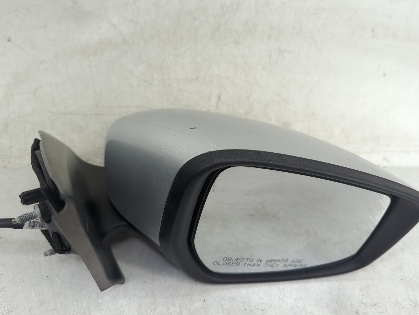 2015-2019 Nissan Versa Passenger Side View Mirror - Right Door Mirror OEM Used - Oemusedautoparts1.com