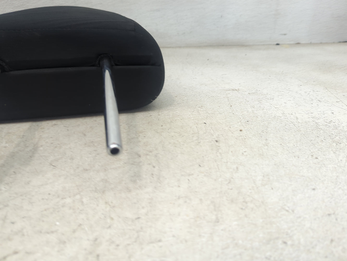 2016 Nissan Versa Headrest Head Rest Front Passenger Seat Black 1472343 - Oemusedautoparts1.com