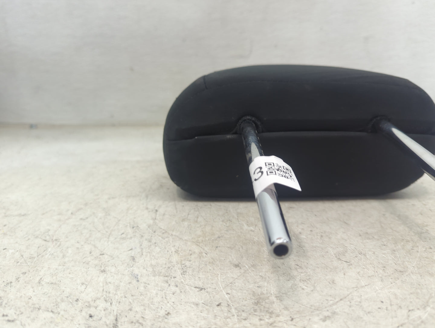 2016 Nissan Versa Headrest Head Rest Front Passenger Seat Black 1472343 - Oemusedautoparts1.com