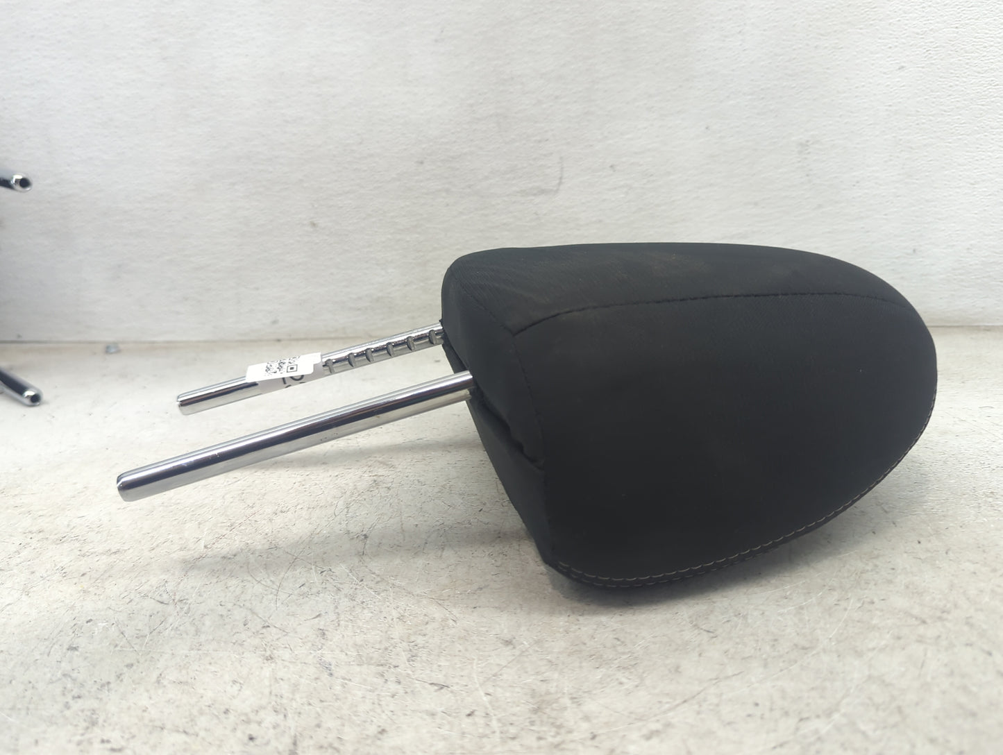 2016 Nissan Versa Headrest Head Rest Front Passenger Seat Black 1472343 - Oemusedautoparts1.com
