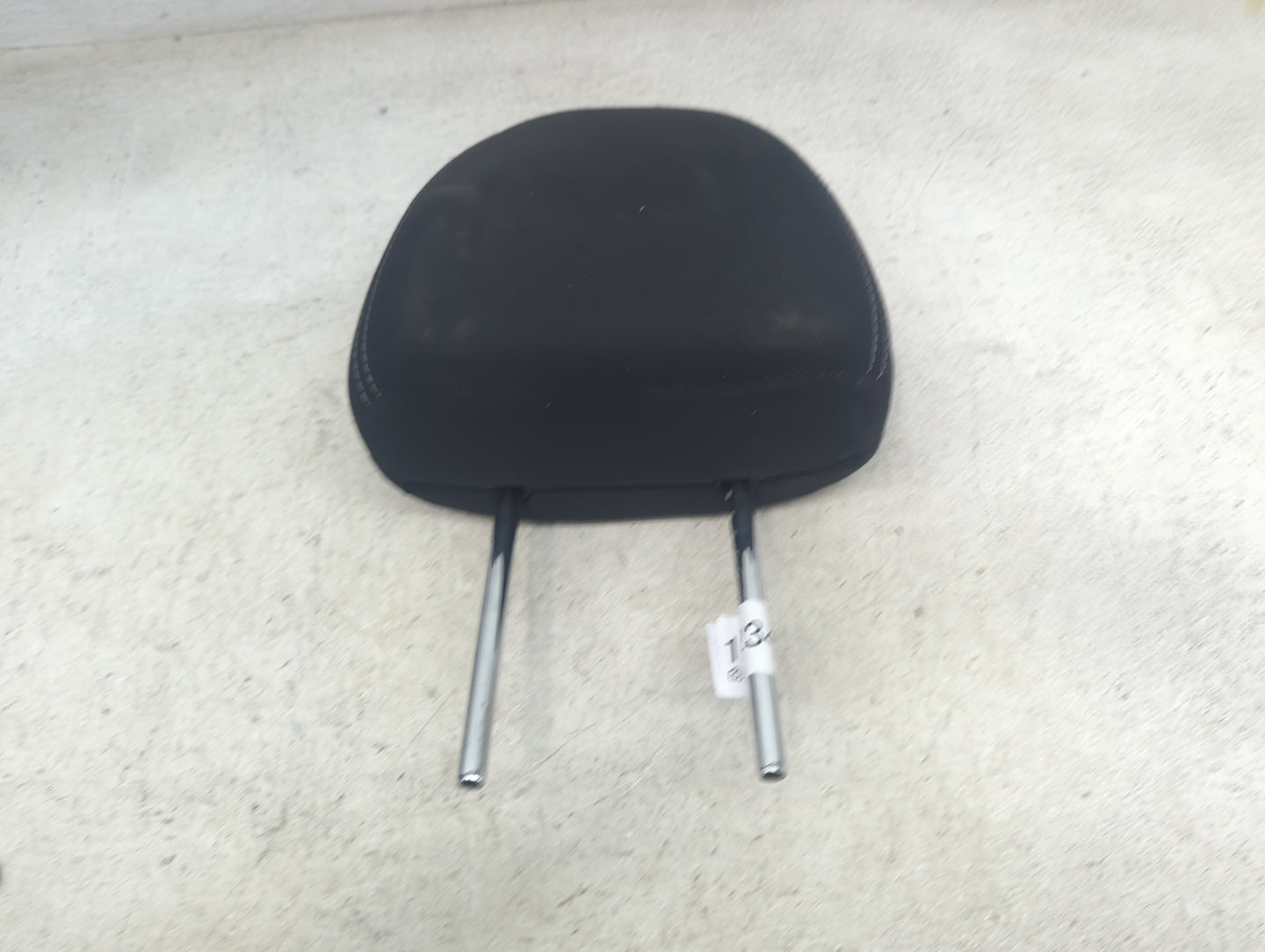 2016 Nissan Versa Headrest Head Rest Front Passenger Seat Black 1472343 - Oemusedautoparts1.com