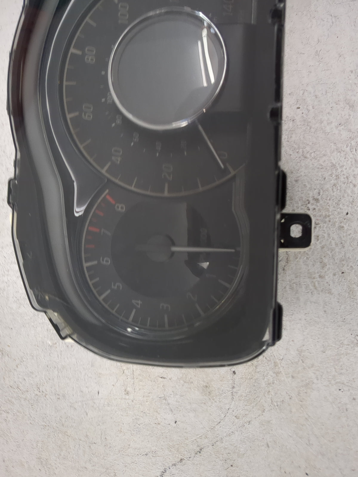 2015-2019 Nissan Versa Instrument Cluster Speedometer Gauges P/N:10894-A Miles:99K Fits Fits 2015 2016 2017 2018 2019 OEM Us