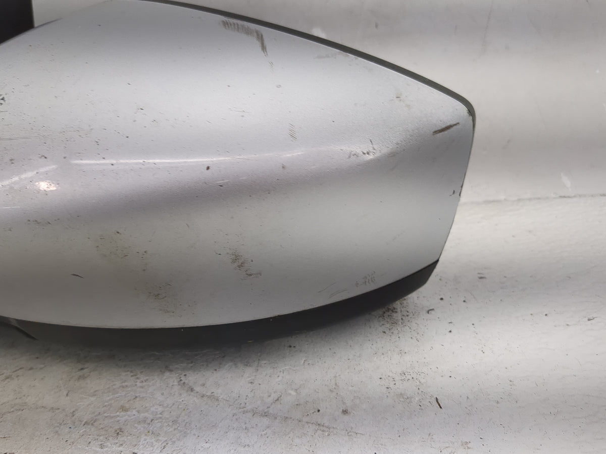 2015-2019 Nissan Versa Driver Side View Mirror - Left Door Mirror OEM Used - Oemusedautoparts1.com