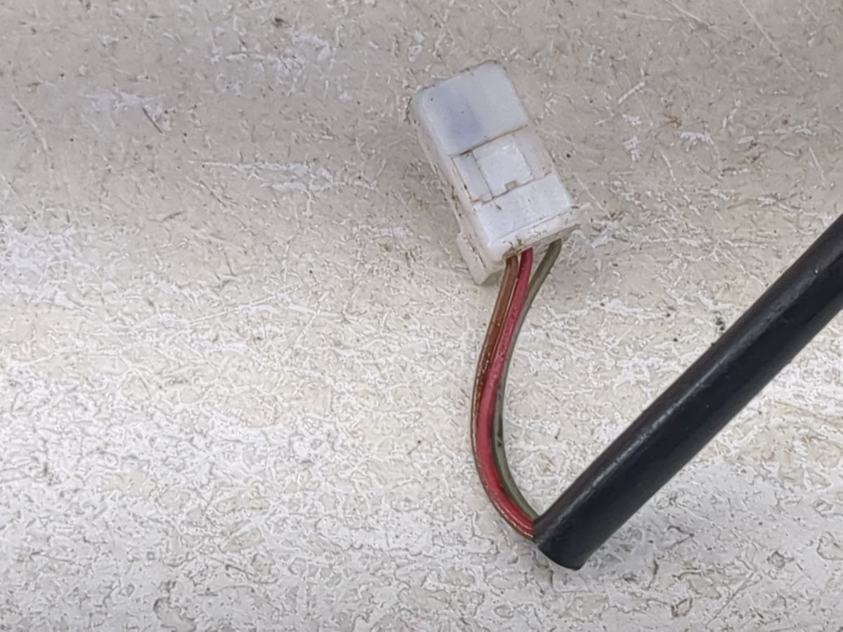 2015-2019 Nissan Versa Driver Side View Mirror - Left Door Mirror OEM Used - Oemusedautoparts1.com