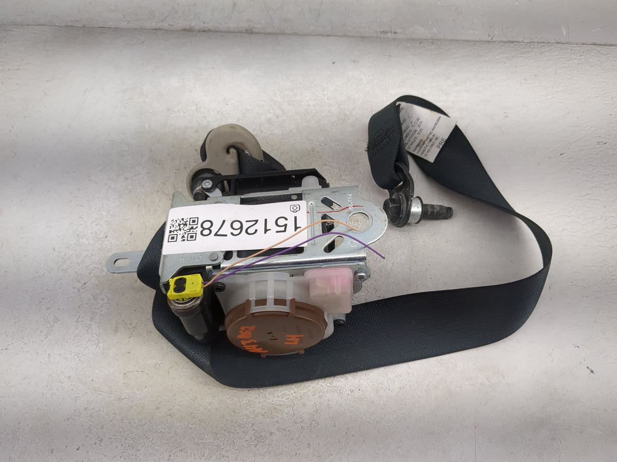 2016-2019 Nissan Versa Driver Front Seatbelt Retractor Black - Oemusedautoparts1.com