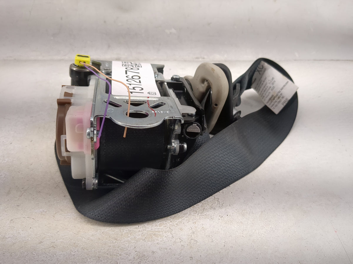 2016-2019 Nissan Versa Driver Front Seatbelt Retractor Black - Oemusedautoparts1.com