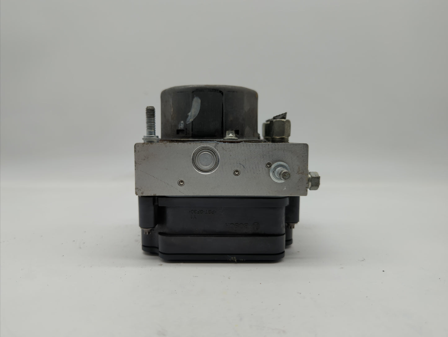2015-2019 Nissan Versa ABS Pump Control Module Replacement P/N:47660 9KS0A 47660 9KL0A Fits Fits 2015 2016 2017 2018 2019 OE