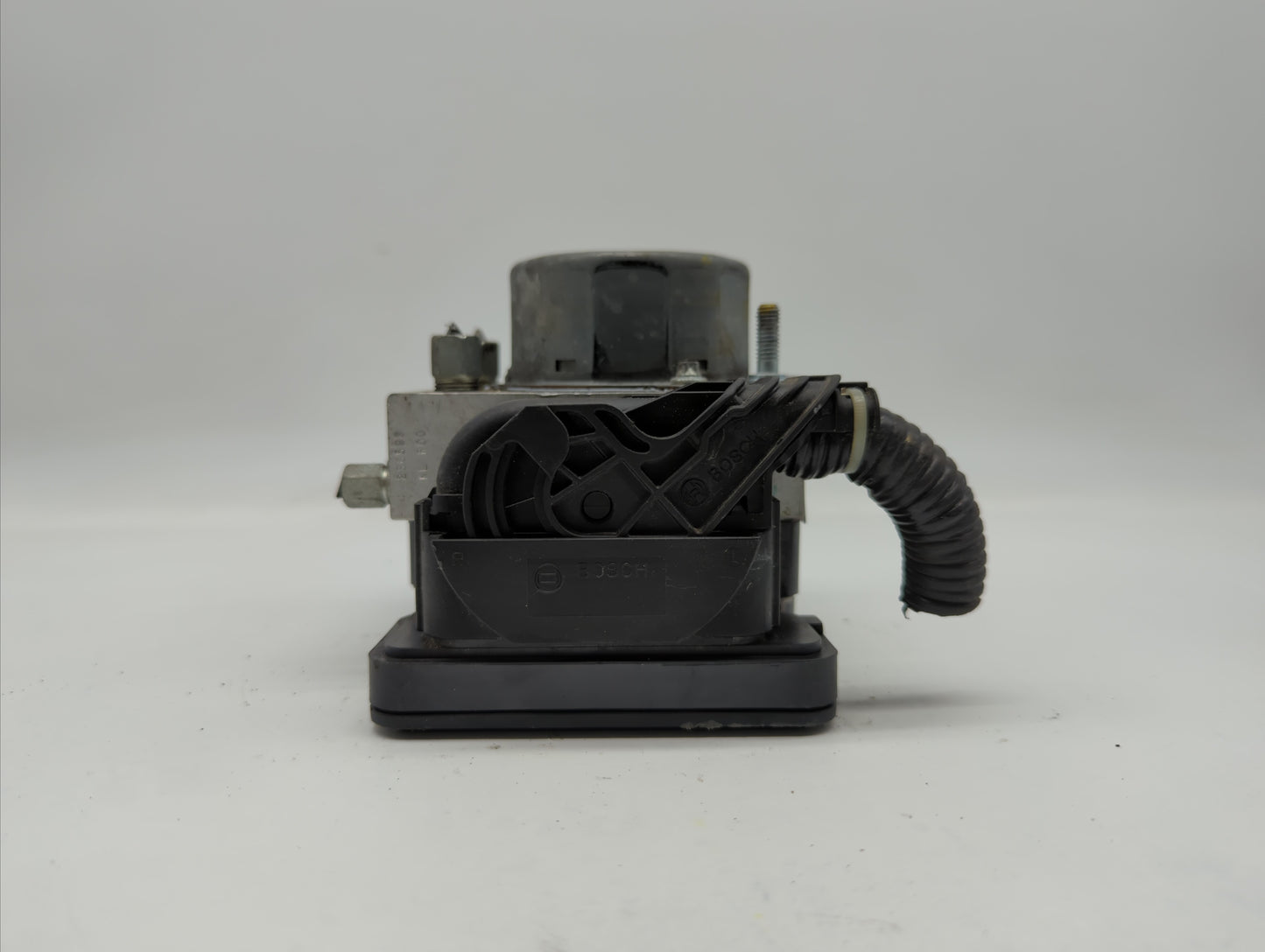 2015-2019 Nissan Versa ABS Pump Control Module Replacement P/N:47660 9KS0A 47660 9KL0A Fits Fits 2015 2016 2017 2018 2019 OE