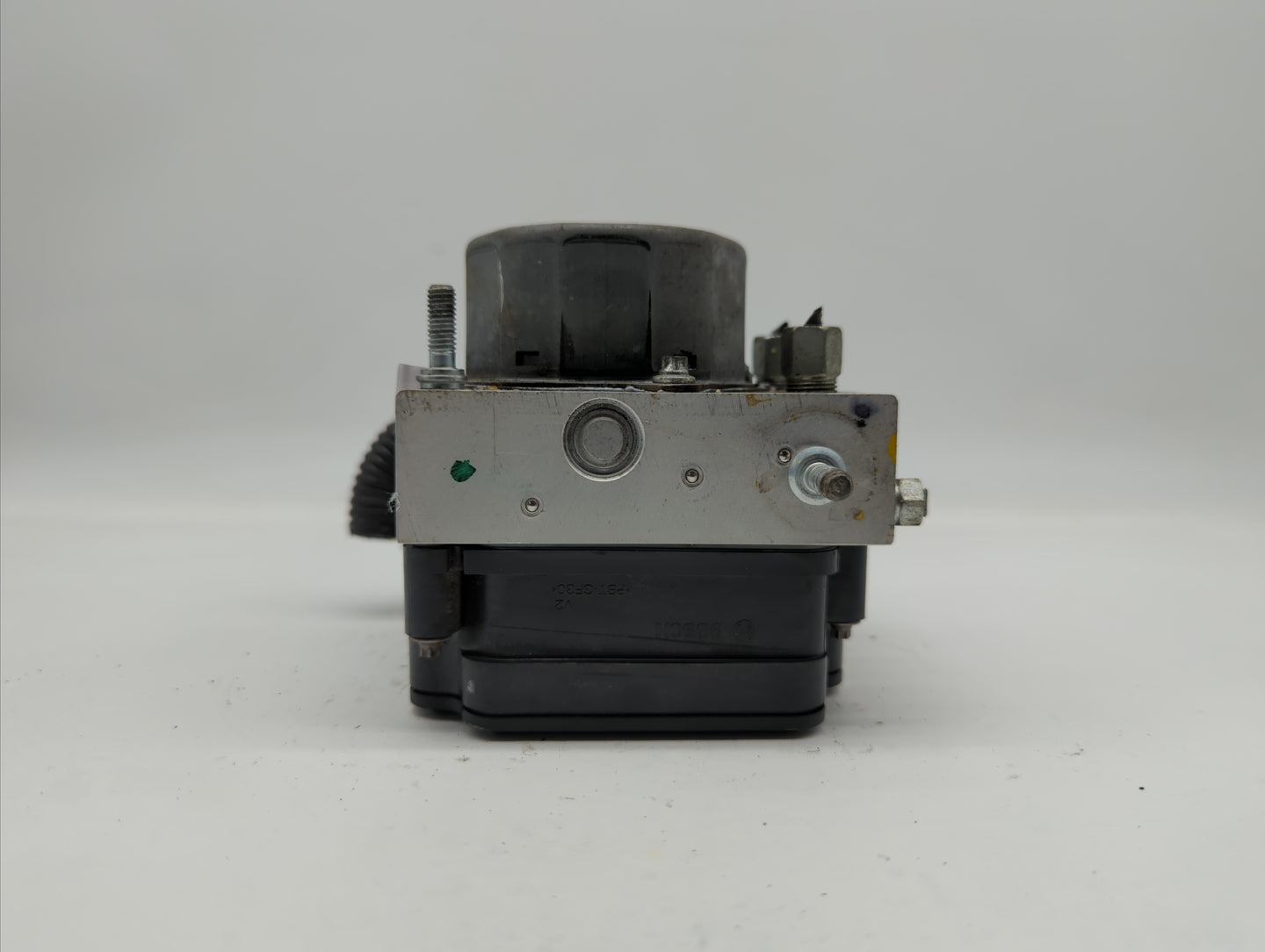 2015-2019 Nissan Versa ABS Pump Control Module Replacement P/N:47660 9KS0A 47660 9KL0A Fits Fits 2015 2016 2017 2018 2019 OE